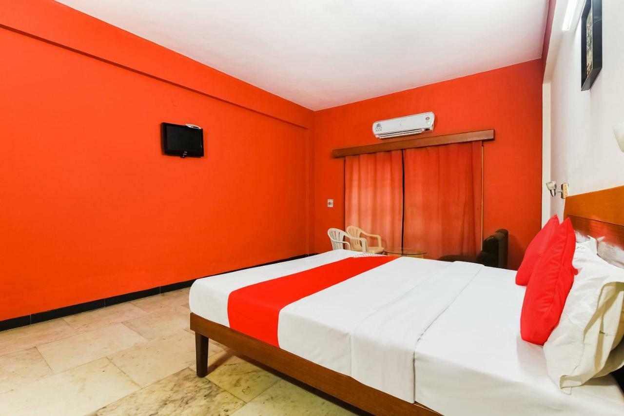Oyo 48251 Dsr Grand Ξενοδοχείο Krishnagiri Εξωτερικό φωτογραφία