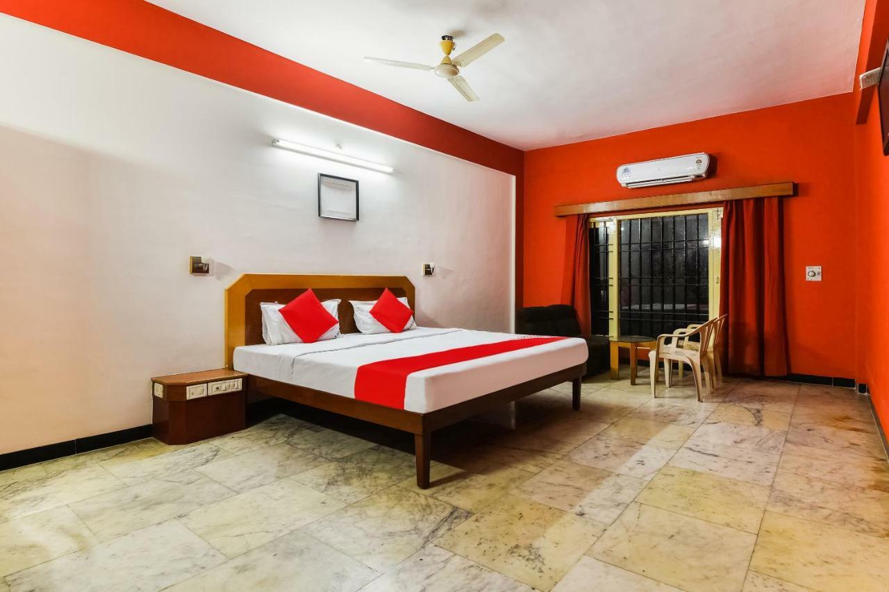 Oyo 48251 Dsr Grand Ξενοδοχείο Krishnagiri Εξωτερικό φωτογραφία